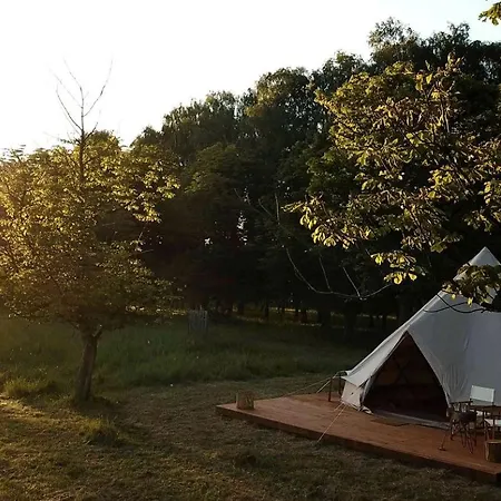 Semesterbostad Incredible Safari-Style Retreat For Unique Czech Republic Holidays