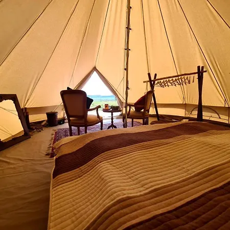 Incredible Safari-Style Retreat For Unique Czech Republic Holidays Semesterbostad Nymburk